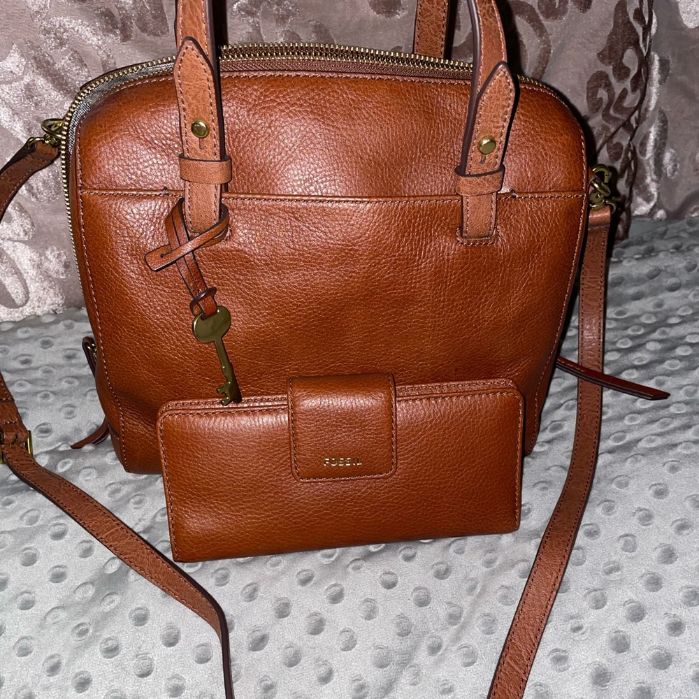 Brown Fossil Rachel Satchel with matching wallet!